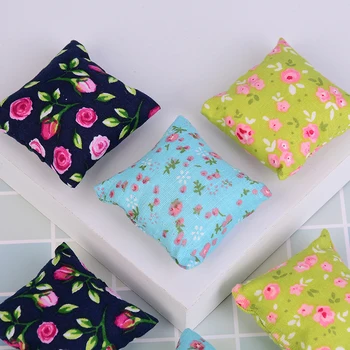 L:4.3 W3.9 Flower Pillow Cushions For Sofa Couch Bed 1/12 Dollhouse Miniature 2Pcs
L:4.3 W3.9 Flower Pillow Cushions For Sofa Couch Bed 1/12 Dollhouse Miniature 2Pcs