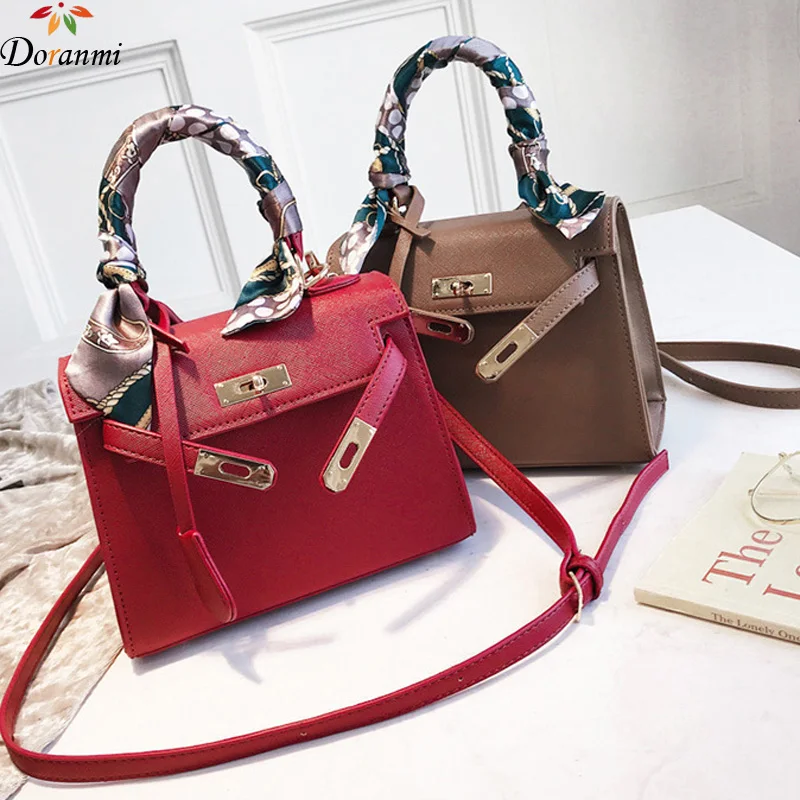 DORANMI Luxury Brand Designed Handbag Bags For Women 2018 Fashion Buckle Mini Flap Bag Female Top-handle Bag Bolsos Mujer CBB026
DORANMI Luxury Brand Designed Handbag Bags For Women 2018 Fashion Buckle Mini Flap Bag Female Top-handle Bag Bolsos Mujer CBB026