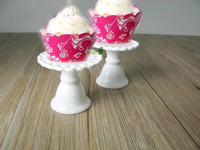 2pcs/lot European lace hollow mini ceramic cake pan / tall cake stand wedding cake decoration/ fruit plate
2pcs/lot European lace hollow mini ceramic cake pan / tall cake stand wedding cake decoration/ fruit plate