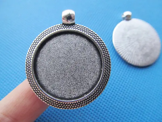 

5pcs 32mm Heavy Antique Silver tone/Antique Bronze Border Round Base Setting Tray Pendant Charm/Finding,fit 25mm Cabochon/Cameo