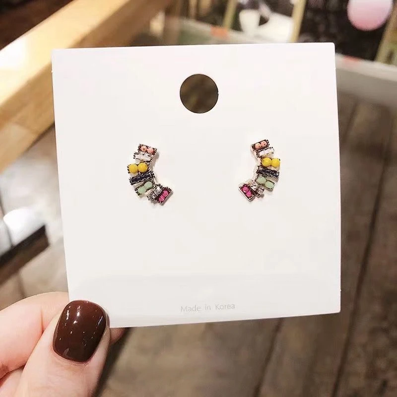 MENGJIQIAO 2019 Korean Cute Rhinestone Vintage Ethnic Sector Stud Earrings For Women Holiday Elegant Colorful Pendientes Jewelry
MENGJIQIAO 2019 Korean Cute Rhinestone Vintage Ethnic Sector Stud Earrings For Women Holiday Elegant Colorful Pendientes Jewelry