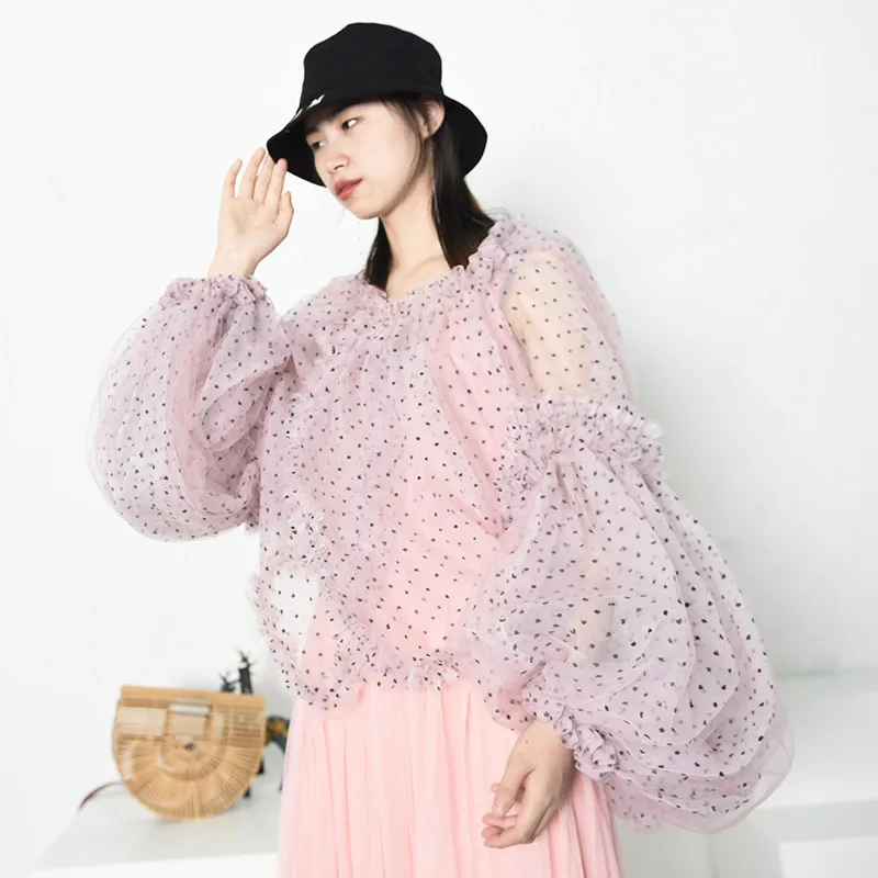 Summer New Women Sunscreen Shirts Niche Design INS Puff Sleeves Short Mesh Top Sheer Dobby Beachwear Cover Blouse Female Blusas
Summer New Women Sunscreen Shirts Niche Design INS Puff Sleeves Short Mesh Top Sheer Dobby Beachwear Cover Blouse Female Blusas