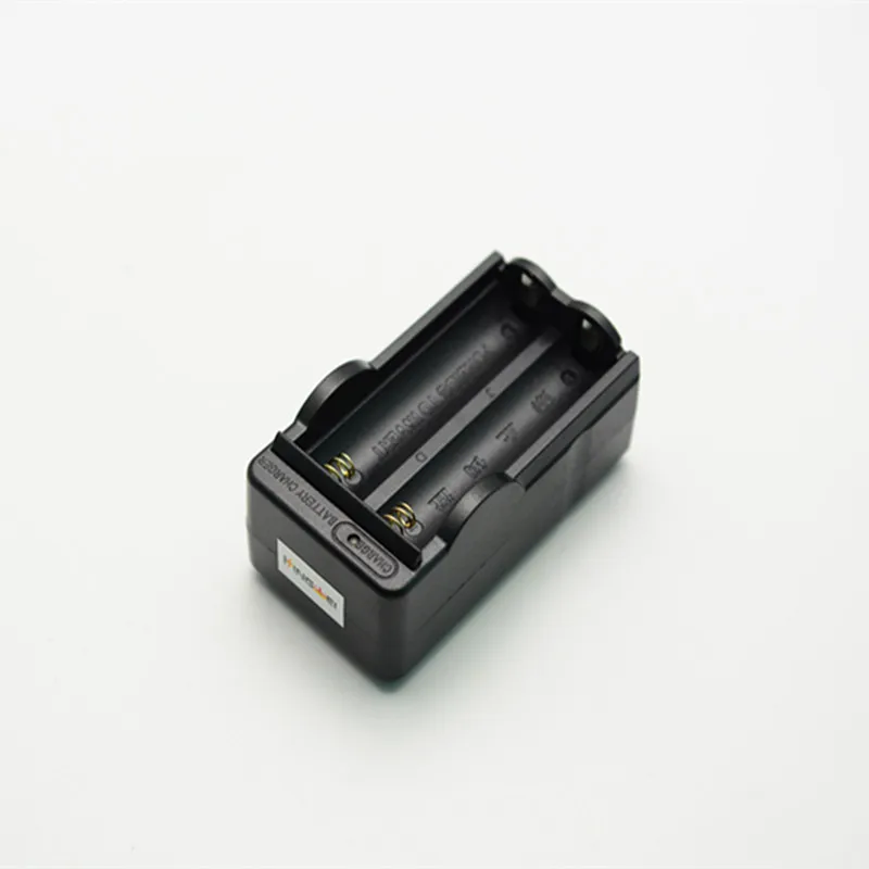 FREE SHIPPING! 4pcs 18650 Battery 4000mAh 3.7V Rechargeable Battery + 18650 Battery Charger
FREE SHIPPING! 4pcs 18650 Battery 4000mAh 3.7V Rechargeable Battery + 18650 Battery Charger