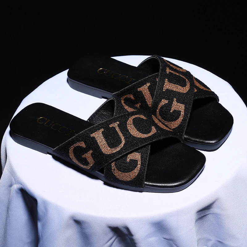 2019 Summer Fashion Versatile Flat-bottomed Word Slip Non-slip Sequins Flat With Platform Slippers Women size 35-40s
2019 Summer Fashion Versatile Flat-bottomed Word Slip Non-slip Sequins Flat With Platform Slippers Women size 35-40s