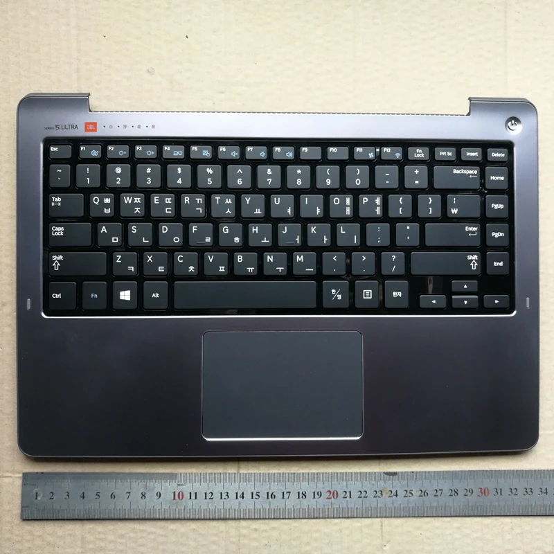 Korean layout new laptop keyboard with touchpad for Samsung NP 530U4E -EG1 A01 535U4E KR BA75-04481B grey
Korean layout new laptop keyboard with touchpad for Samsung NP 530U4E -EG1 A01 535U4E KR BA75-04481B grey
