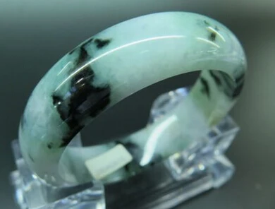 437 Perfect Certificated 100% Natural A Grade Jade Green (Jadeite) Bangle (A0502)
437 Perfect Certificated 100% Natural A Grade Jade Green (Jadeite) Bangle (A0502)