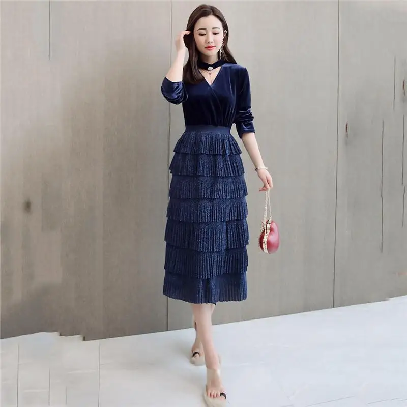 2019 Spring Women New Goddess Retro Solid Velvet V-Neck Long Sleeve Dress High Waist Thin Cake Dress Elegant Office Dresses X122
2019 Spring Women New Goddess Retro Solid Velvet V-Neck Long Sleeve Dress High Waist Thin Cake Dress Elegant Office Dresses X122