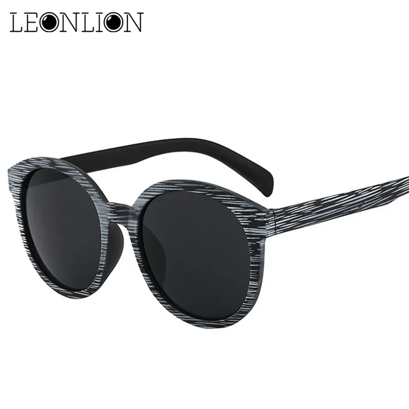 LeonLion 2019 Retro Big Frame Sunglasses Men Brand Designer Classic Wood Grain Sun Glasses Men/Women Driver UV400 Oculos De Sol
LeonLion 2019 Retro Big Frame Sunglasses Men Brand Designer Classic Wood Grain Sun Glasses Men/Women Driver UV400 Oculos De Sol
