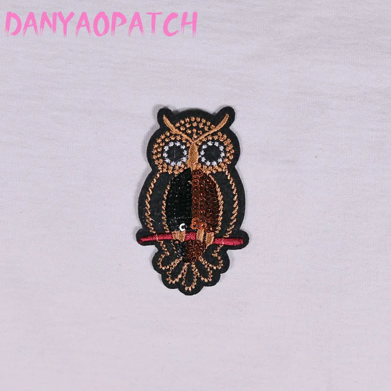 Sequins gold owl Iron Patch Clothes Embroidery Applique Ironing Clothing Sewing Supplies Decorative Badge Sew On Badges
Sequins gold owl Iron Patch Clothes Embroidery Applique Ironing Clothing Sewing Supplies Decorative Badge Sew On Badges