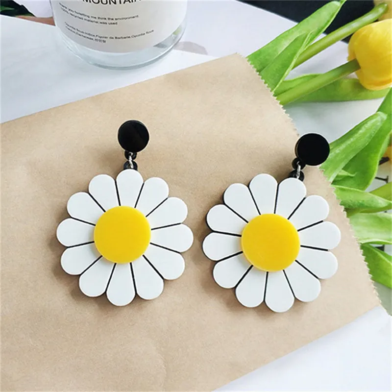 2019 Fashion Jewelry Lovely Flower Stud Earrings Women's Acrylic Sunflower Exaggerated Big Earrings Vacation Modern Earrings
2019 Fashion Jewelry Lovely Flower Stud Earrings Women's Acrylic Sunflower Exaggerated Big Earrings Vacation Modern Earrings