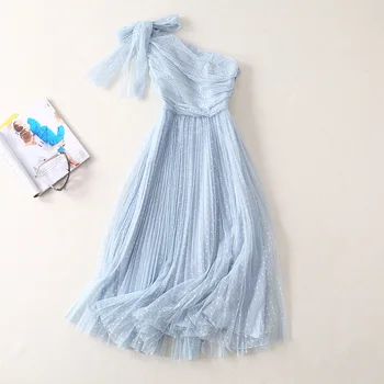 European and American women's fashion 2019 spring new style Oblique shoulder bow Wave point net yarn Fashion dress 
European and American women's fashion 2019 spring new style Oblique shoulder bow Wave point net yarn Fashion dress