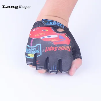 LongKeeper Sport Gloves For Kids Semi-finger Children Mittens Cotton Car Pattern Boys Girls fingerless Gloves for Outdoor Sport
LongKeeper Sport Gloves For Kids Semi-finger Children Mittens Cotton Car Pattern Boys Girls fingerless Gloves for Outdoor Sport