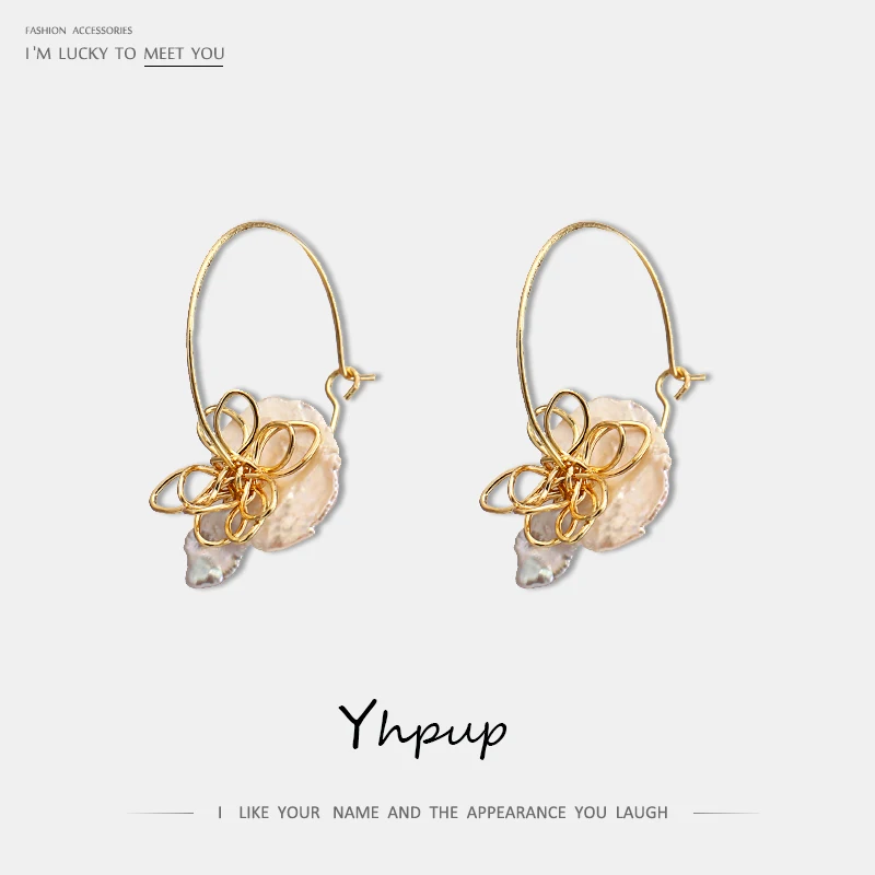 Yhpup Trendy Hollow Korean Copper Flower Geometric Dangle Earrings Natural Pearls Brincos for Female Wedding Party Jewelry Gift
Yhpup Trendy Hollow Korean Copper Flower Geometric Dangle Earrings Natural Pearls Brincos for Female Wedding Party Jewelry Gift
