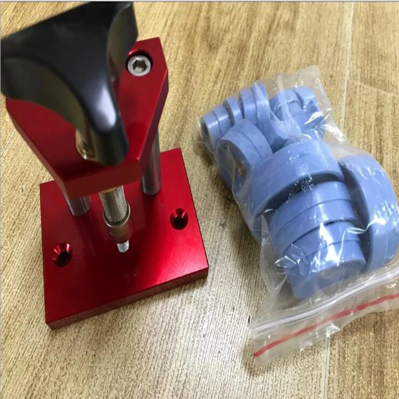 Watches Capping Machine Watches Repair Tool With 12pcs Capping Molds With Capping Pressure 18-50 Watches Maintenance Device
Watches Capping Machine Watches Repair Tool With 12pcs Capping Molds With Capping Pressure 18-50 Watches Maintenance Device