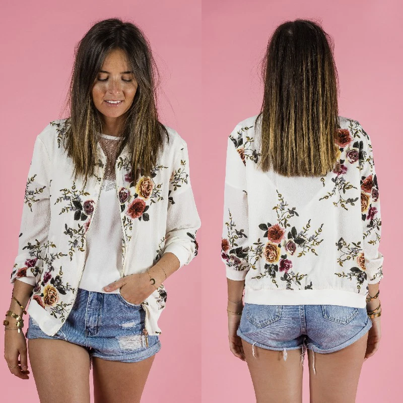 Floral zipper casual jacket female spring and autumn long-sleeved loose printed bohemian jacket jacket O-neck fashion jacket
Floral zipper casual jacket female spring and autumn long-sleeved loose printed bohemian jacket jacket O-neck fashion jacket