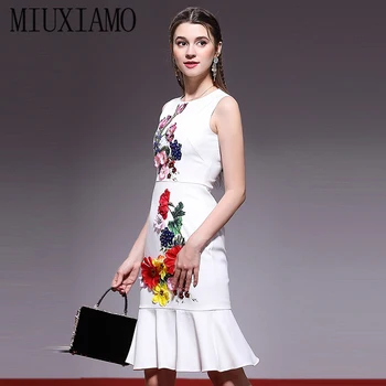 MIUXIMAO High Quality 2019 Spring&Summer Luxurious Dress Embroidery Floral Diamonds Eleghant Casual Trumpet Dress Women Vestido
MIUXIMAO High Quality 2019 Spring&Summer Luxurious Dress Embroidery Floral Diamonds Eleghant Casual Trumpet Dress Women Vestido