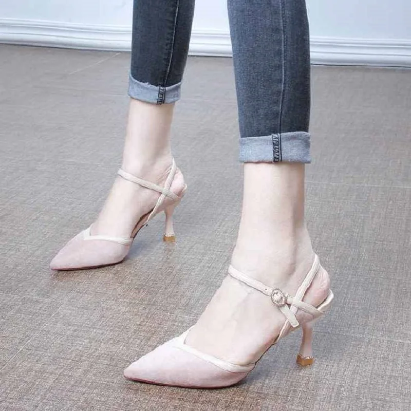 High-heeled shoes women's fine with a word buckle with a shallow mouth sandals 2019 spring and summer new single shoes
High-heeled shoes women's fine with a word buckle with a shallow mouth sandals 2019 spring and summer new single shoes