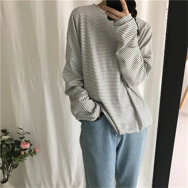 HziriP Korea Chic Short Women Tops New Tees Spring Autumn Slim Cotton O-Neck T-Shirt Full Sleeve Striped All-Match Shirts Female
HziriP Korea Chic Short Women Tops New Tees Spring Autumn Slim Cotton O-Neck T-Shirt Full Sleeve Striped All-Match Shirts Female