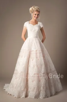 Vestido de Noiva Vintage Lace Appliques Modest Wedding Dresses New With Cap Sleeves Buttons Champagne Ball Gown Bridal Gown
Vestido de Noiva Vintage Lace Appliques Modest Wedding Dresses New With Cap Sleeves Buttons Champagne Ball Gown Bridal Gown