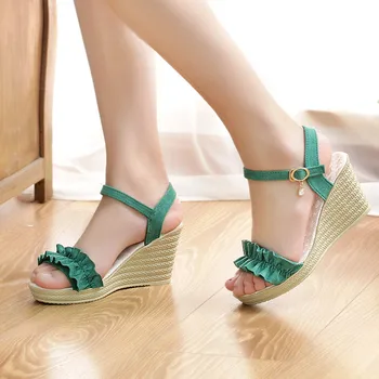 Leisure Women Buckle Strap Wedges Sandals Ruffles Peep Toe Shoes Heeled Sandals New Woman Sandals 2019 Summer Chaussures Femme
Leisure Women Buckle Strap Wedges Sandals Ruffles Peep Toe Shoes Heeled Sandals New Woman Sandals 2019 Summer Chaussures Femme