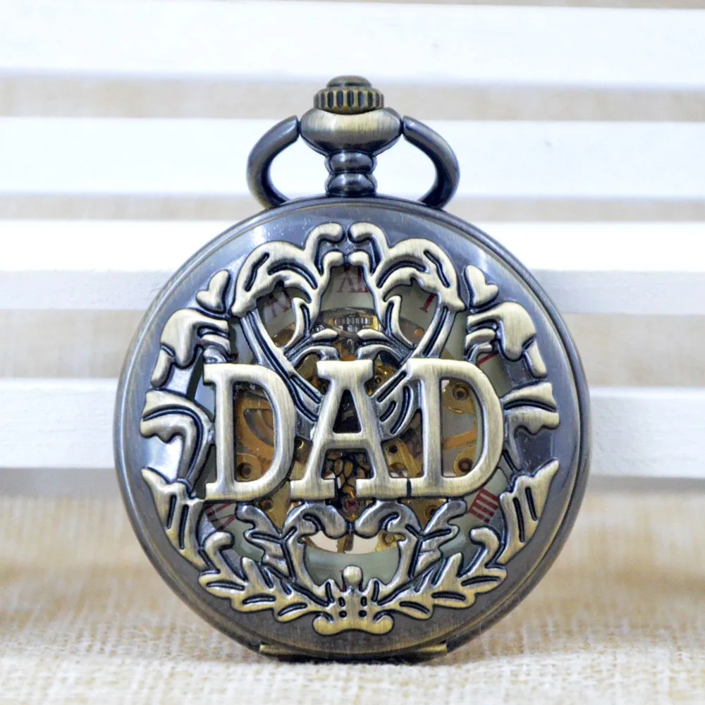 Fashion Bronze DAD Hollow Roman Numeral Mechanical Hand Wind Skeleton Gears Pocket Watch Men Father Pocket Chain Watch Gift M009
Fashion Bronze DAD Hollow Roman Numeral Mechanical Hand Wind Skeleton Gears Pocket Watch Men Father Pocket Chain Watch Gift M009