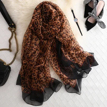 RUNMEIFA Luxury Brand 2019 New Fashion Spring Silk Scarf For Women Print Long Soft Wraps and Shawls Beach Hijab Female Foulard
RUNMEIFA Luxury Brand 2019 New Fashion Spring Silk Scarf For Women Print Long Soft Wraps and Shawls Beach Hijab Female Foulard