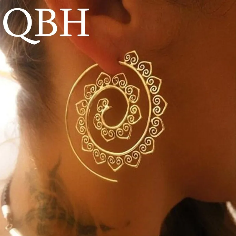 EK793 Hot Hyperbole Fashion Big Circle Round Spiral Earrings Gold Color Cute Love Heart Whirlpool Gear Drop Earrings for Women
EK793 Hot Hyperbole Fashion Big Circle Round Spiral Earrings Gold Color Cute Love Heart Whirlpool Gear Drop Earrings for Women