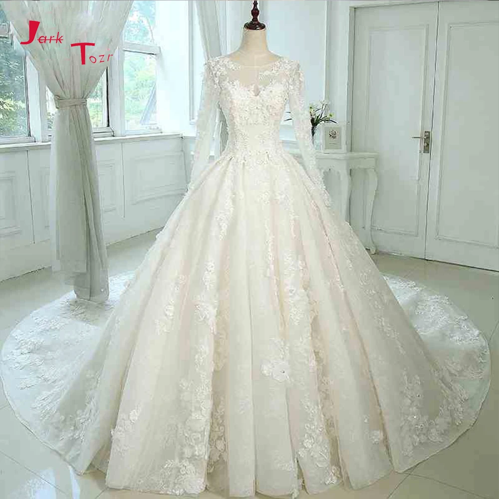 Jark Tozr 2019 New Arrive Long Sleeve China Bridal Gowns Beading Pearls All Over Lace Appliques Flowers Princess Wedding Dresses
Jark Tozr 2019 New Arrive Long Sleeve China Bridal Gowns Beading Pearls All Over Lace Appliques Flowers Princess Wedding Dresses