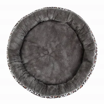 New Thick Pet House Round Pet Beds Warm Arctic Velvet Breathable Small Dogs Cats Mat V Pattern High Quality Pet Cushion
New Thick Pet House Round Pet Beds Warm Arctic Velvet Breathable Small Dogs Cats Mat V Pattern High Quality Pet Cushion