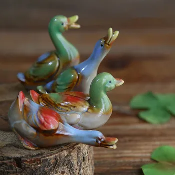 4 pieces high density ceramic pet duck Decorative table decoration accessories Birthday gift
4 pieces high density ceramic pet duck Decorative table decoration accessories Birthday gift
