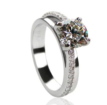 Trendy Round Cut 1Ct NSCD lovely Diamond Vogue Rings for Lady 925 Sterling Silver Pt950 Stamped Platinum Plated Setting Gift
Trendy Round Cut 1Ct NSCD lovely Diamond Vogue Rings for Lady 925 Sterling Silver Pt950 Stamped Platinum Plated Setting Gift