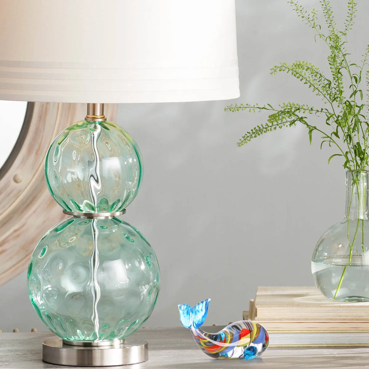 Glass Tiny Whale with Simple Design Lifelike Styling Colorful Whale Gift Glass Ornament Animal Figurine Handblown Home Decor
Glass Tiny Whale with Simple Design Lifelike Styling Colorful Whale Gift Glass Ornament Animal Figurine Handblown Home Decor