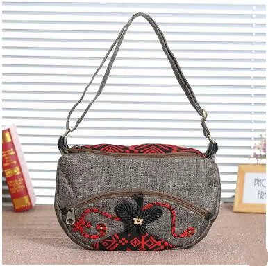 New Coming Casual Appliques Handbags!Fashion Women Characters Small bags Hot Shopping Lady's Nice carry bag fashion handbags
New Coming Casual Appliques Handbags!Fashion Women Characters Small bags Hot Shopping Lady's Nice carry bag fashion handbags