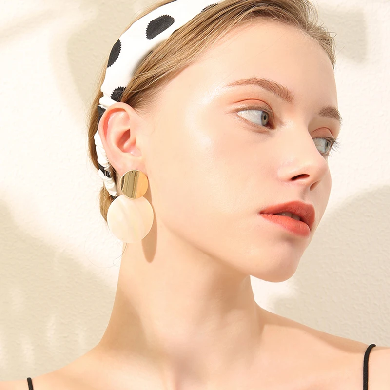 New 2018 Statement Earrings Geometric Circle Metal Shell Pendientes Earrings for Women Fashion Big Drop Earring Brincos
New 2018 Statement Earrings Geometric Circle Metal Shell Pendientes Earrings for Women Fashion Big Drop Earring Brincos
