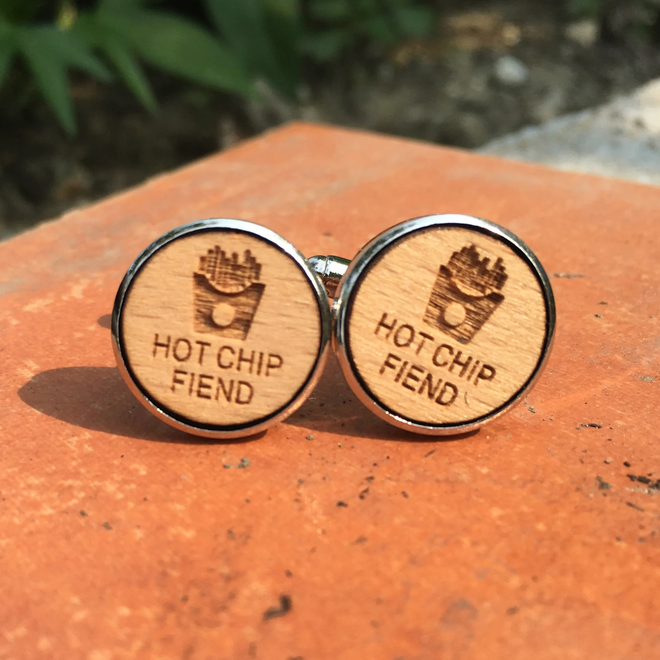Hot Chip Fiend Wood Cufflinks Fast Food Addict Wooden Cuff Link BigMac Wedding Gift Potatoes Wooden Jewelry x 1 Pair
Hot Chip Fiend Wood Cufflinks Fast Food Addict Wooden Cuff Link BigMac Wedding Gift Potatoes Wooden Jewelry x 1 Pair