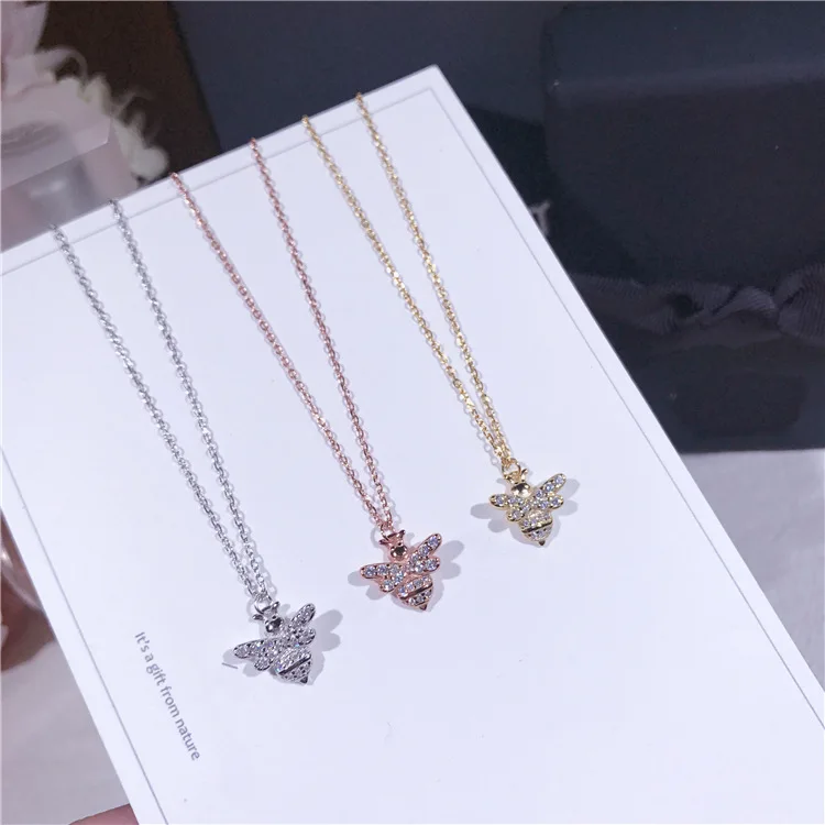 Pure 925 Sterling Silver All Matching Women Necklace New Arrival Fashion Designer Women Statement Sparkling Zircon Bee Pendant
Pure 925 Sterling Silver All Matching Women Necklace New Arrival Fashion Designer Women Statement Sparkling Zircon Bee Pendant