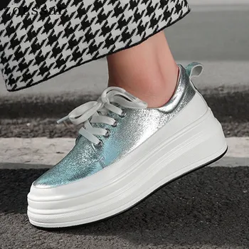 2019 Spring Women Creeper Fashion Sneakers Female Flat Platform Shoes For Woman Shallow Lace up Ladies Moccasins Female Footwear
2019 Spring Women Creeper Fashion Sneakers Female Flat Platform Shoes For Woman Shallow Lace up Ladies Moccasins Female Footwear