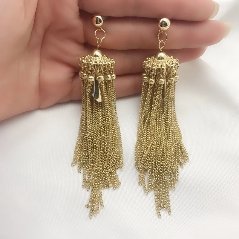 2019 New Personality Simple Metal Tassel Earrings for Women Fashion Accessories Girl Jewelry
2019 New Personality Simple Metal Tassel Earrings for Women Fashion Accessories Girl Jewelry