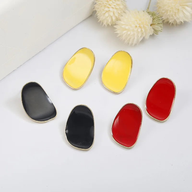 Irregular Candy Color Simple Oil Stud Earrings For Women Personality Pendientes Geometric Earrings European Popular Jewelry
Irregular Candy Color Simple Oil Stud Earrings For Women Personality Pendientes Geometric Earrings European Popular Jewelry