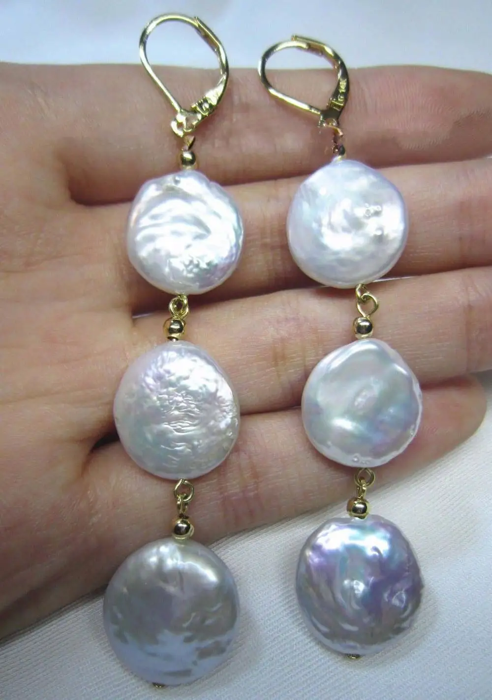 free shipping AAA 15-16 mm South Sea White Baroque Pearl Earrings 14k/20 YELLOW GOLD
free shipping AAA 15-16 mm South Sea White Baroque Pearl Earrings 14k/20 YELLOW GOLD