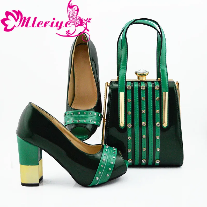 Green Color Hot Selling African Shoes And Bag Set High Heels Nigerian Design Shoes With Matching Bag Slipper For Party
Green Color Hot Selling African Shoes And Bag Set High Heels Nigerian Design Shoes With Matching Bag Slipper For Party