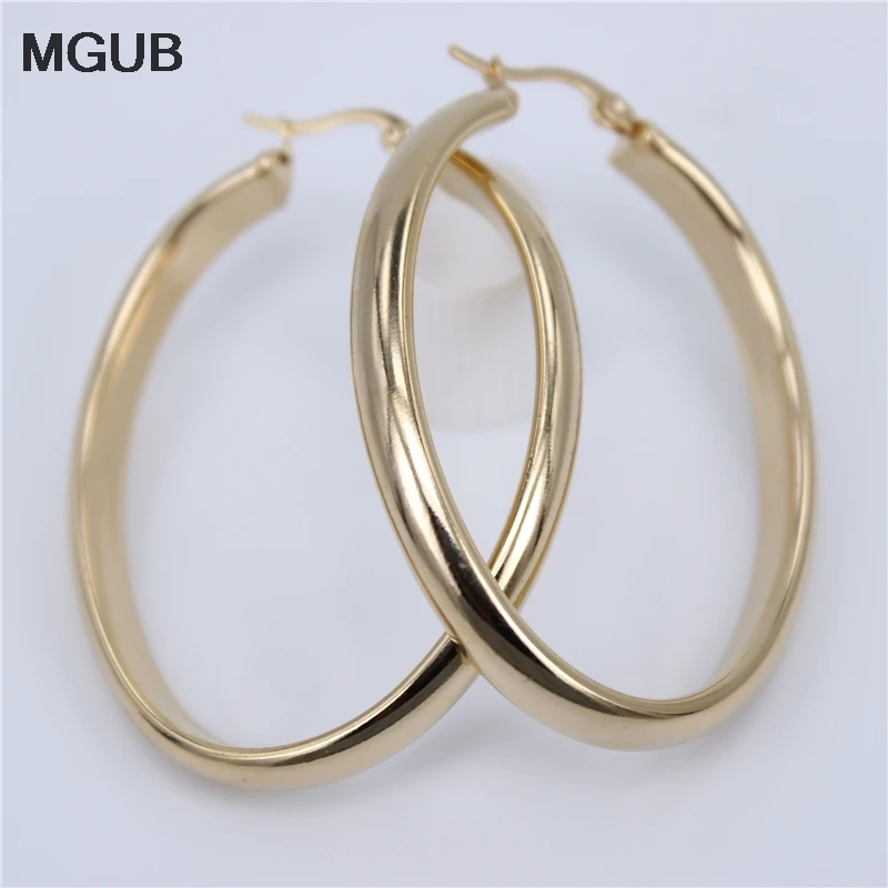 Top Quality smooth oval Stainless Steel Hoop Earrings Big Circle Fashion Jewelry for Women Gold Silver Color Earrings LH702
Top Quality smooth oval Stainless Steel Hoop Earrings Big Circle Fashion Jewelry for Women Gold Silver Color Earrings LH702