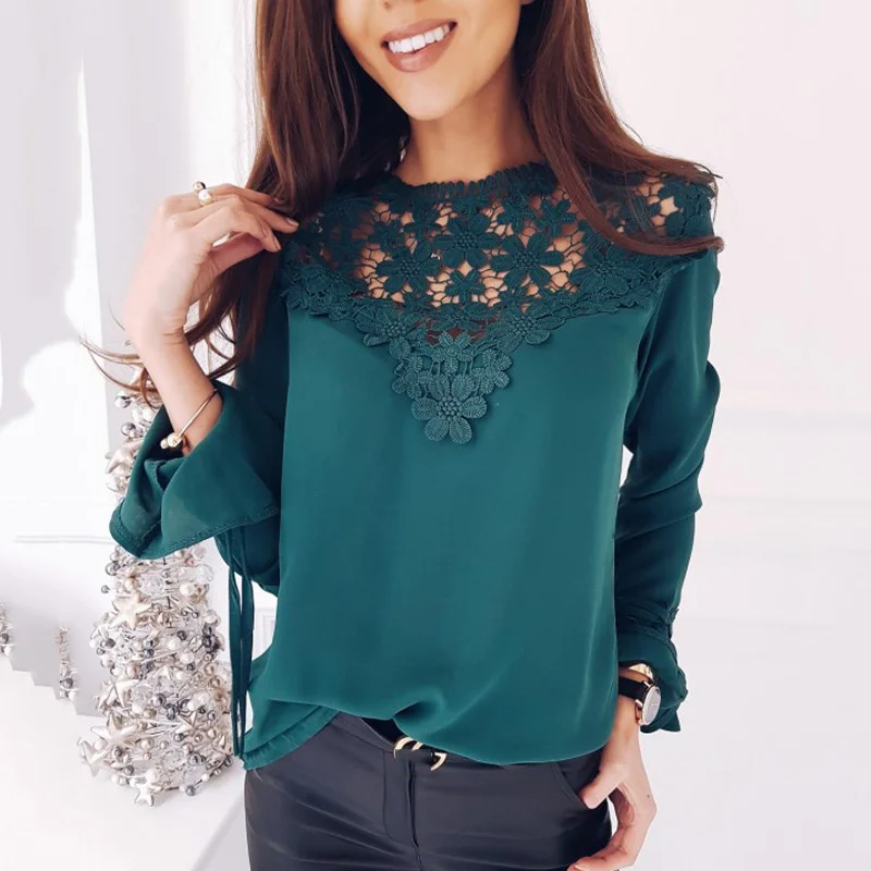 Spring 2018 Lady New Sweet Hollow Out Flower Blouse Solid Lace Stitching Top O-Neck Flare Sleeve shirts
Spring 2018 Lady New Sweet Hollow Out Flower Blouse Solid Lace Stitching Top O-Neck Flare Sleeve shirts
