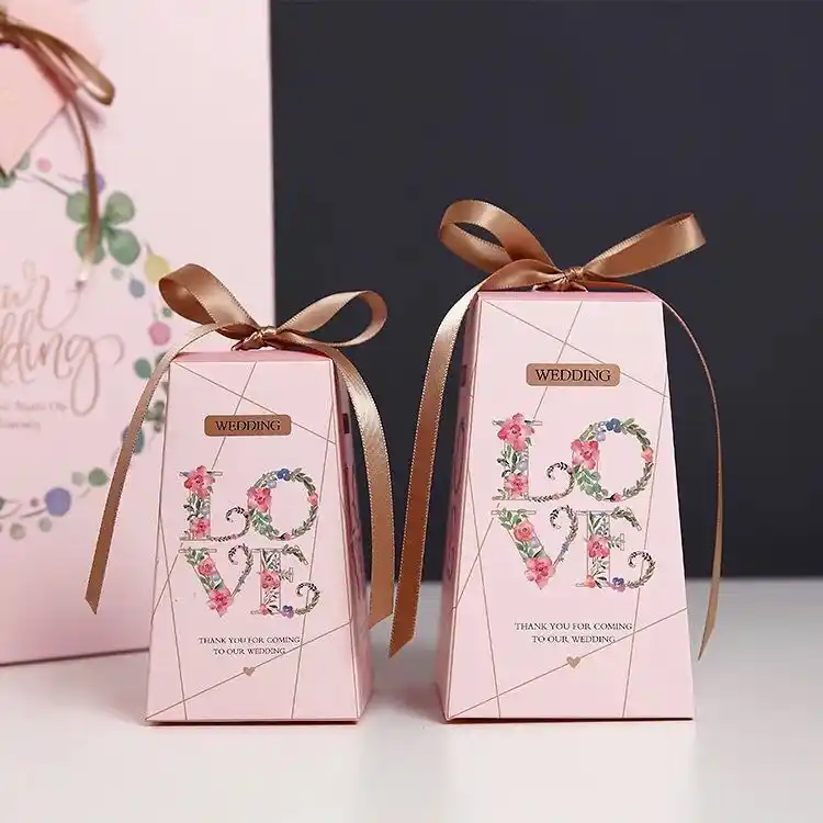 50pcs love gift box wedding favor and gift marriage candy box