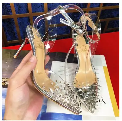 2019 rivet pointed shoes Europe and America high-heeled shoes transparent plastic word with hollow thin high heel women sandals
2019 rivet pointed shoes Europe and America high-heeled shoes transparent plastic word with hollow thin high heel women sandals
