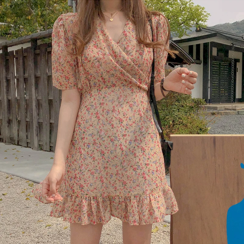 BGTEEVER Vintage Ruffle Short Sleeve Women Dress Elegant Floral Print Chiffon Lace Up Summer Female Dress Sexy Short Vestidos
BGTEEVER Vintage Ruffle Short Sleeve Women Dress Elegant Floral Print Chiffon Lace Up Summer Female Dress Sexy Short Vestidos