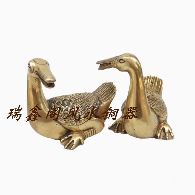 Bronze statue copper ducks decoration pair of the duck mascot home decoration crafts gift 
Bronze statue copper ducks decoration pair of the duck mascot home decoration crafts gift
