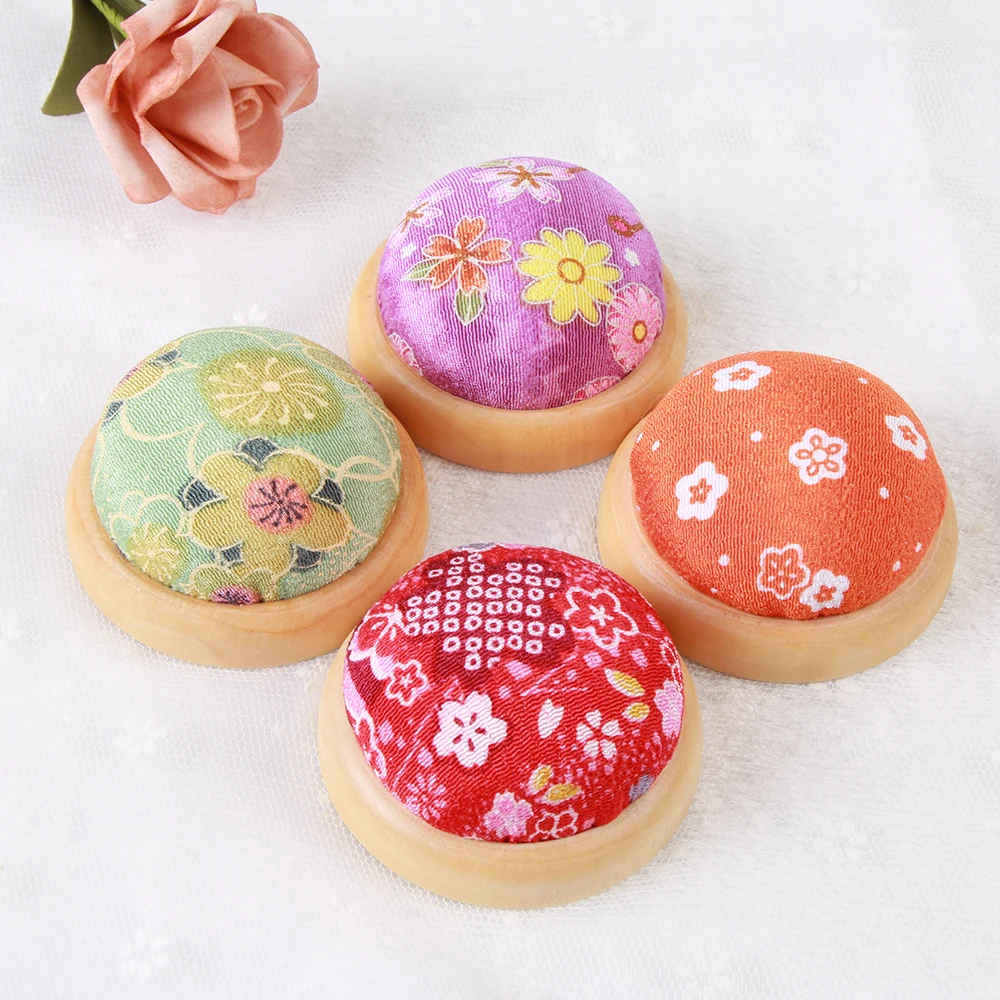 1PC Random Ball-Shaped Wooden bottom Needle Holder Pillow Sewing Pin Cushion Floral Insertion Craft Tool Needle Storage Holder
1PC Random Ball-Shaped Wooden bottom Needle Holder Pillow Sewing Pin Cushion Floral Insertion Craft Tool Needle Storage Holder