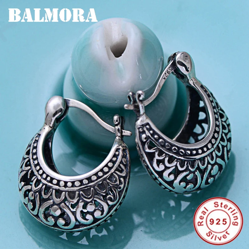 BALMORA 925 Sterling Silver Openwork Pattern Clip Earrings for Women Mother Gift Retro Earrings Thai Silver Jewelry JWE051071
BALMORA 925 Sterling Silver Openwork Pattern Clip Earrings for Women Mother Gift Retro Earrings Thai Silver Jewelry JWE051071