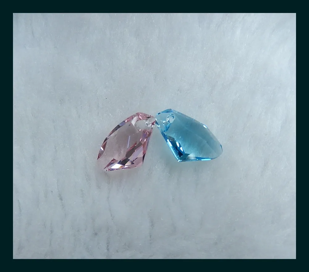 Sales 2Pcs Blue And Pink Faceted Quartz Earrings bead 19x11x7mm 2.8g Fashion Jewelry Pink Blue Color Accessories
Sales 2Pcs Blue And Pink Faceted Quartz Earrings bead 19x11x7mm 2.8g Fashion Jewelry Pink Blue Color Accessories